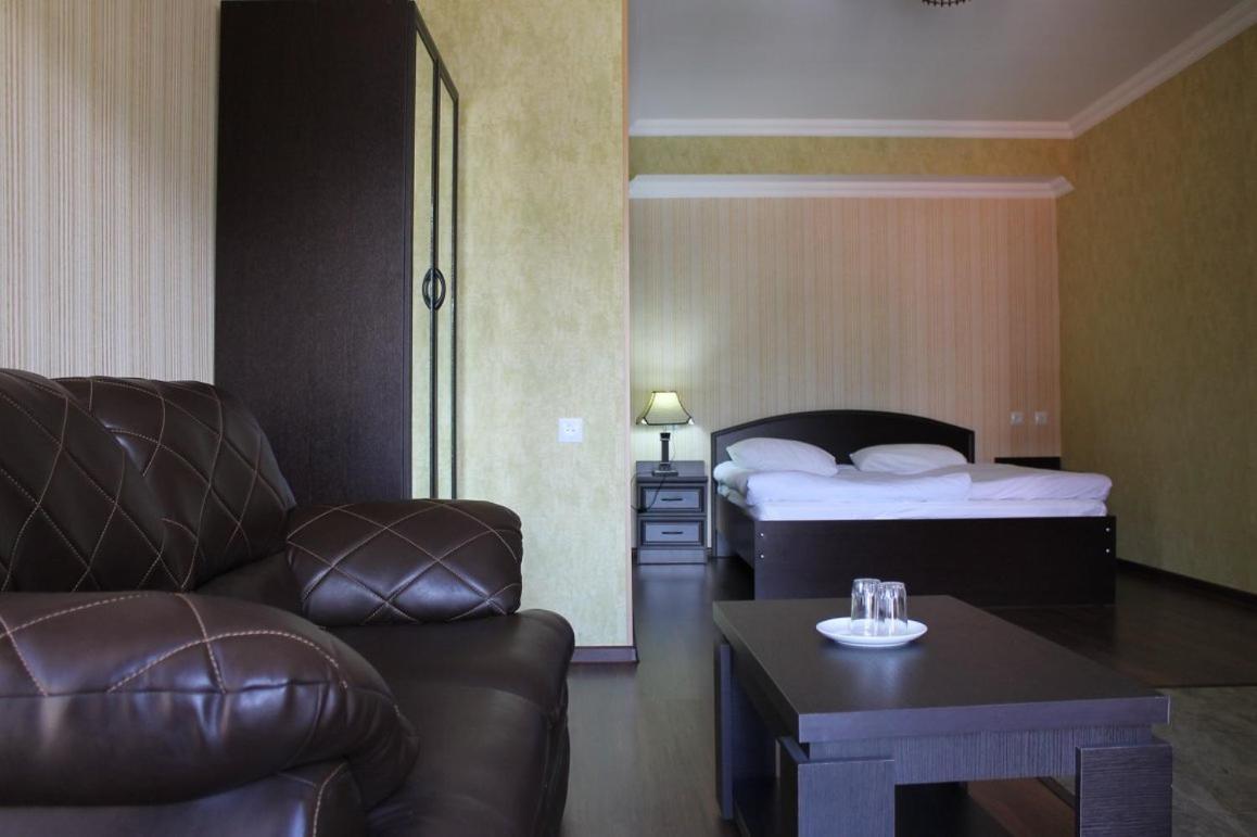 Hotel Grand Palace Akhaltsikhé Extérieur photo